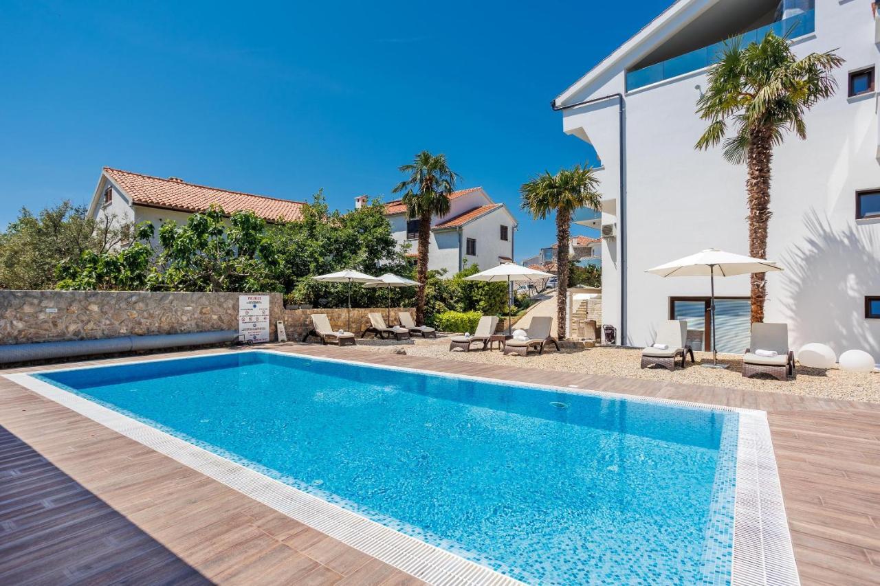 Apartments&Rooms Dario Krk Krk Town Exterior foto