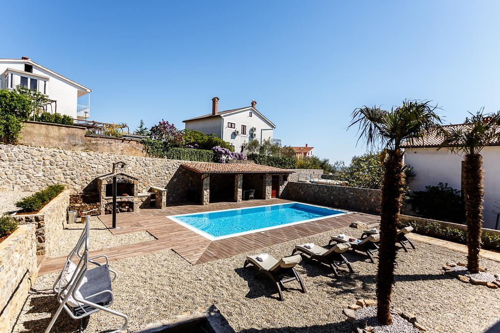 Apartments&Rooms Dario Krk Krk Town Exterior foto