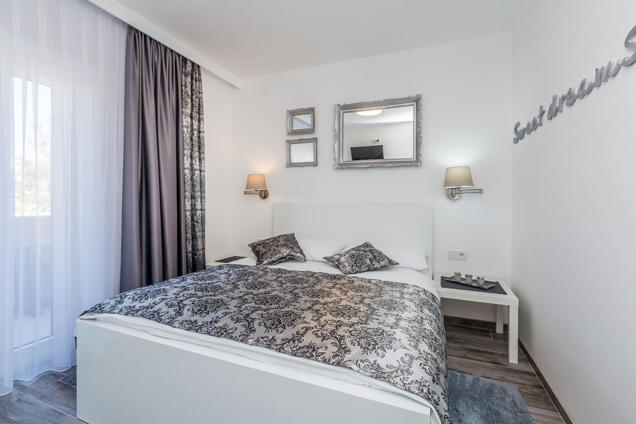 Apartments&Rooms Dario Krk Krk Town Exterior foto