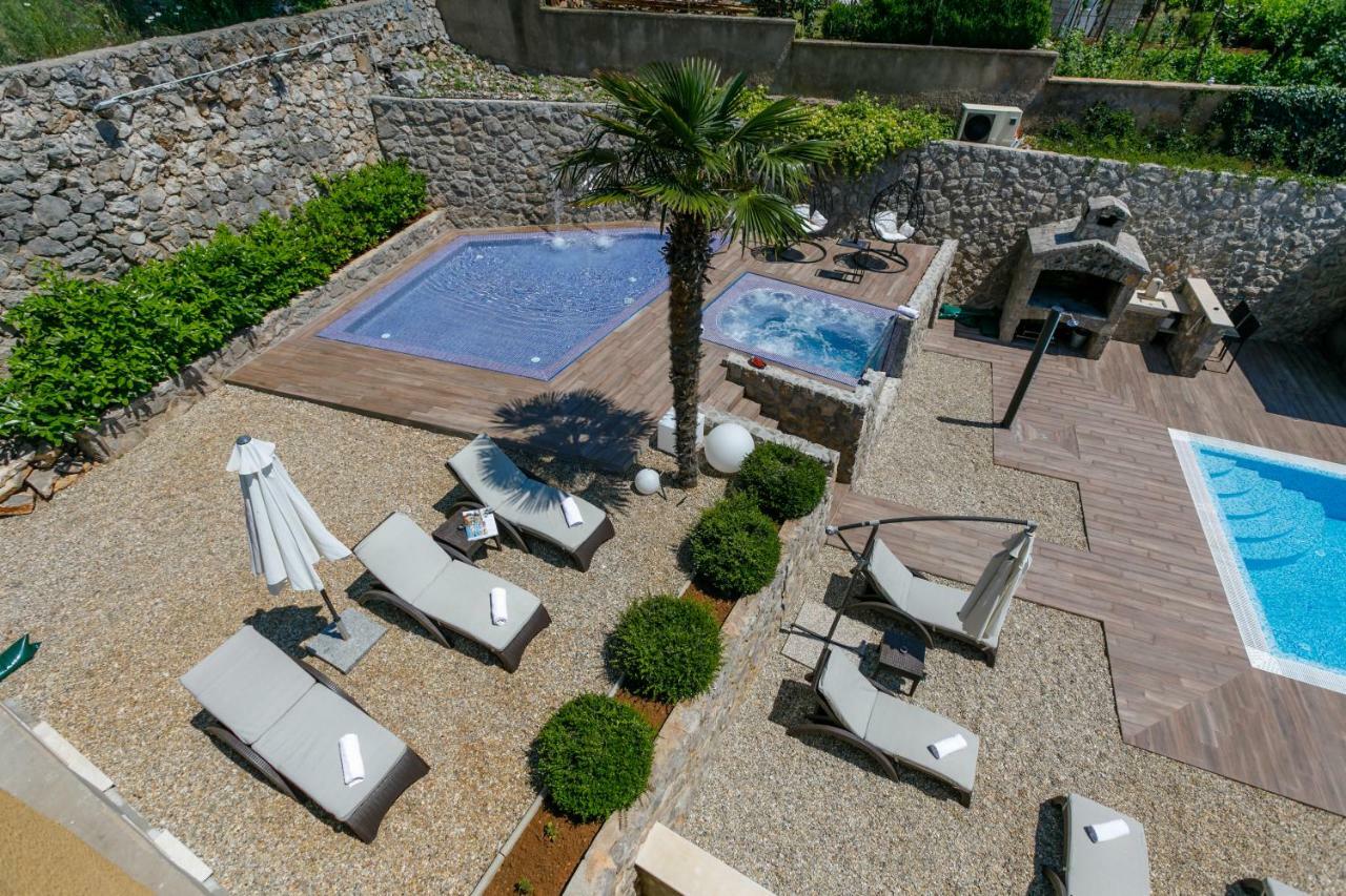 Apartments&Rooms Dario Krk Krk Town Exterior foto